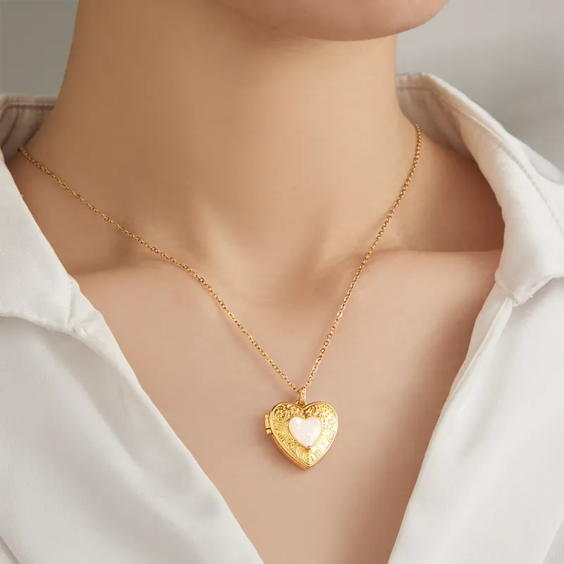 Custom Photo Openable Necklace Trendsetting Love Heart Box Pendant GIft for Women